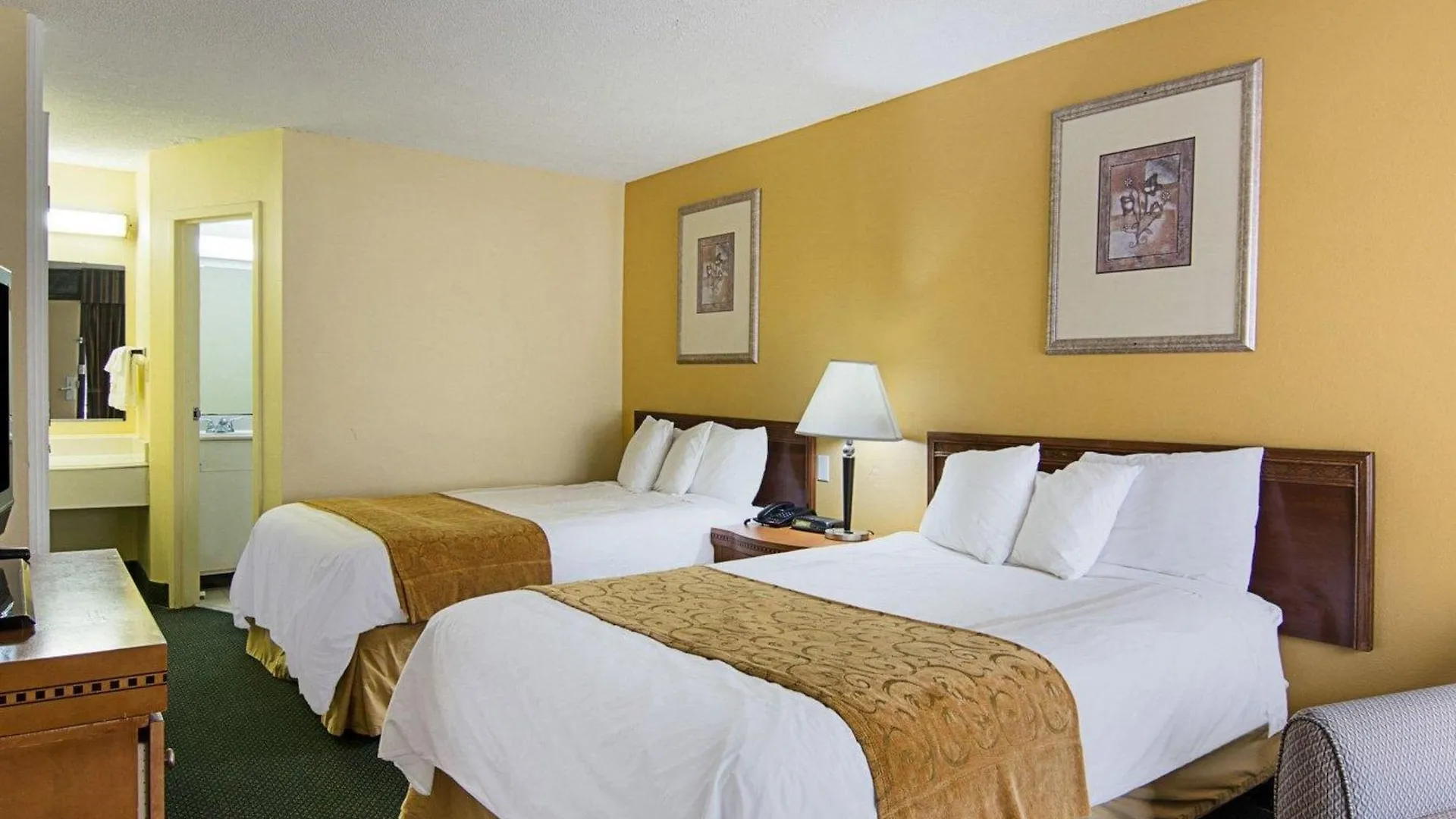 Hotel Days Inn & Suites By Wyndham Colonial Williamsburg