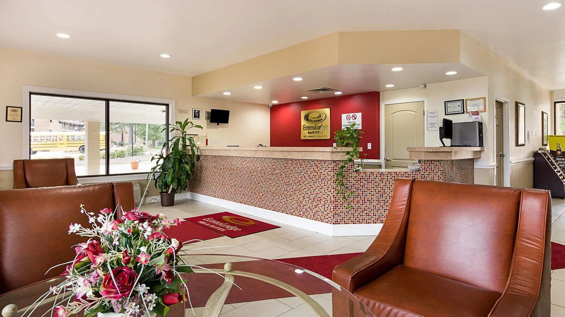 Hotel Days Inn & Suites By Wyndham Colonial Williamsburg