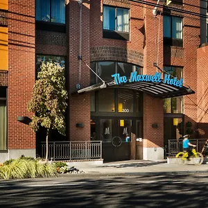 Hotel Staypineapple, The Maxwell Hotel, Center